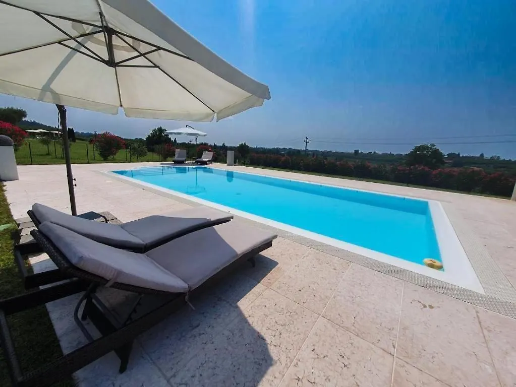 Villa Claudia Bardolino 0*,